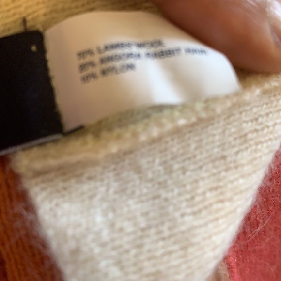 Scarf - Picture 4 of 4